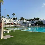 度假居 Playmar Refugio Palmeras *
